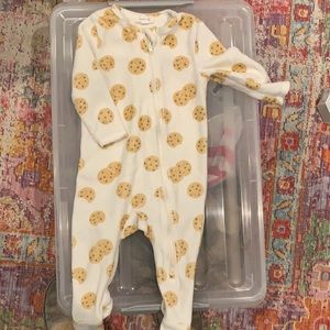 Angel Drear Milk and Cookies Outfit